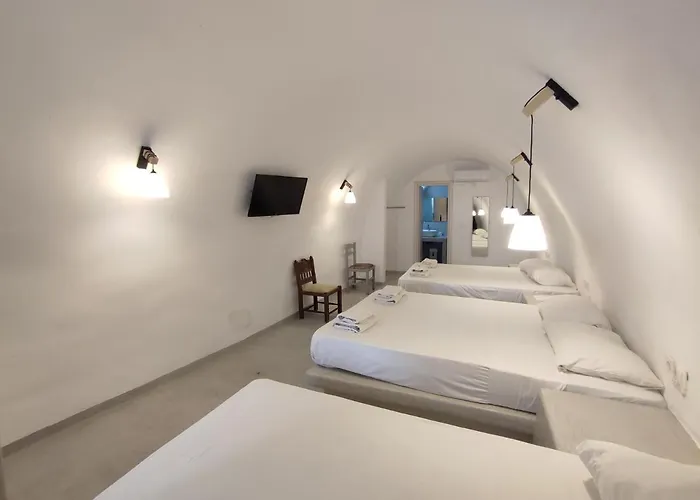 Blue Dome Fira (Santorini)